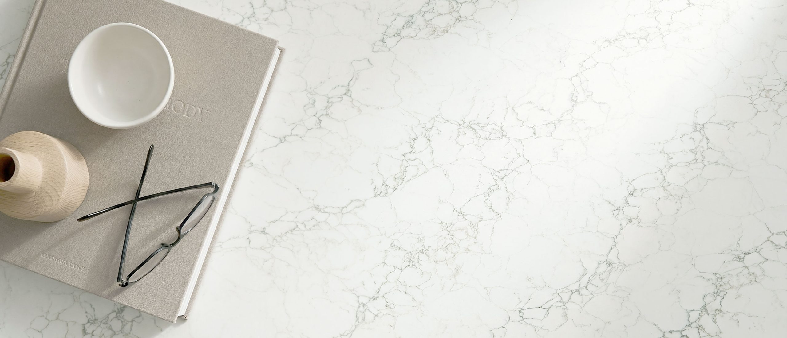 calacatta-jadira-q-premium-natural-quartz-vignette