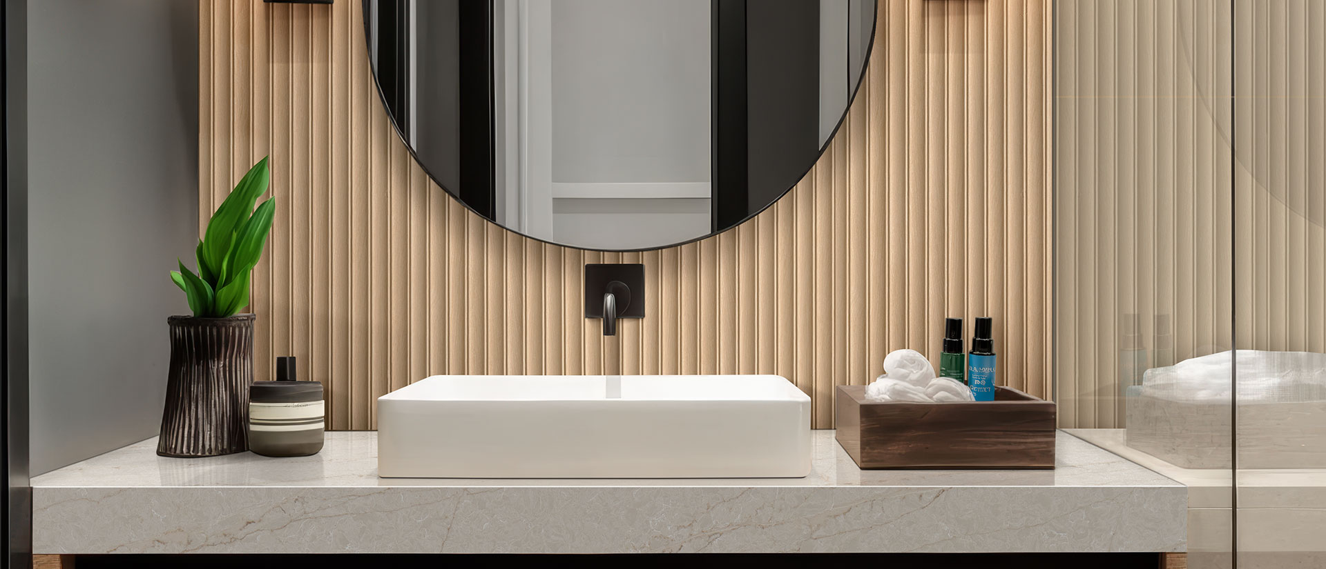 lumataj-quartz-countertop-bathroom-0854-alt-01