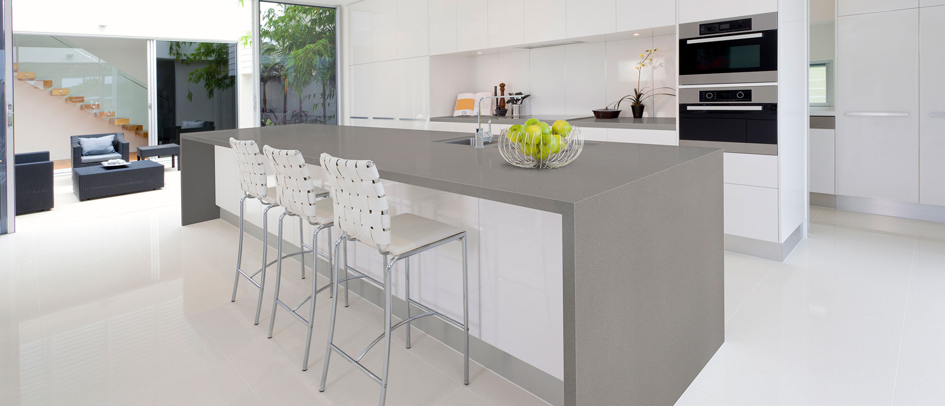 macabo-gray-quartz-roomscene-b